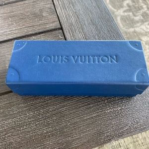 Louis Vuitton Unisex Eyeglass/Sunglass Case
